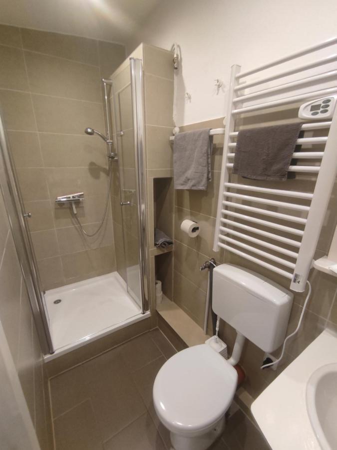 Schoenes Und Offenes Appartement Jüchen Kültér fotó